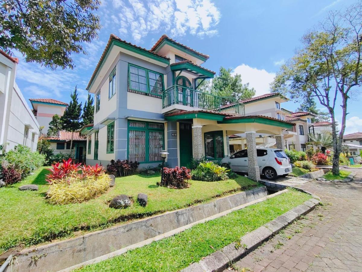Villa Semesta Cikundul 외부 사진